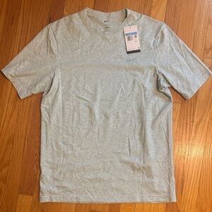 NWT Nike Men's Light Green/Gray Short Sleeve Tee